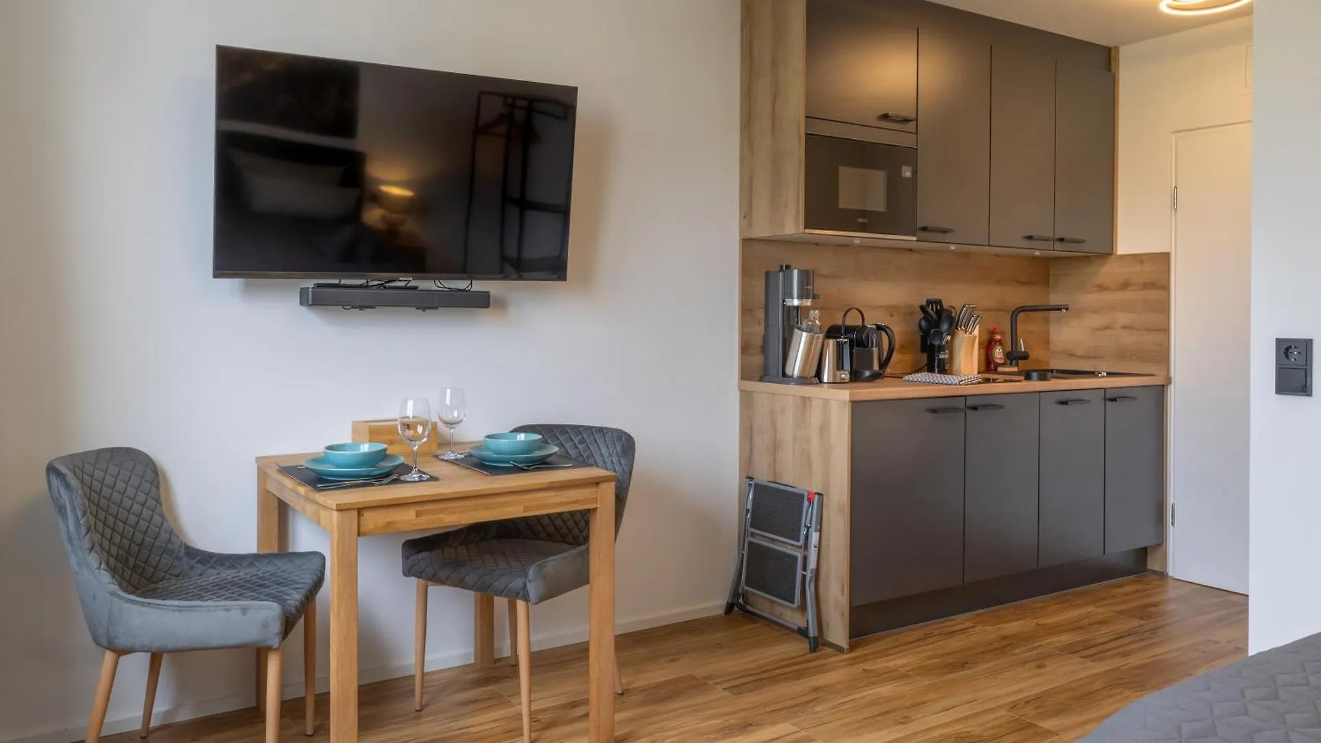 Sweethome - Super Zentral Und Modern, Kueche, Wifi Munich 0*,  Germany