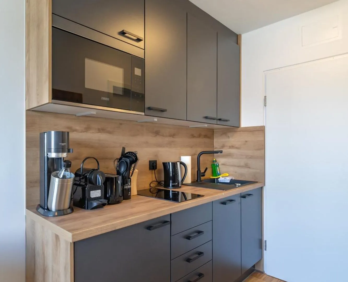 Apartment Sweethome - Super Zentral Und Modern, Kueche, Wifi Munich